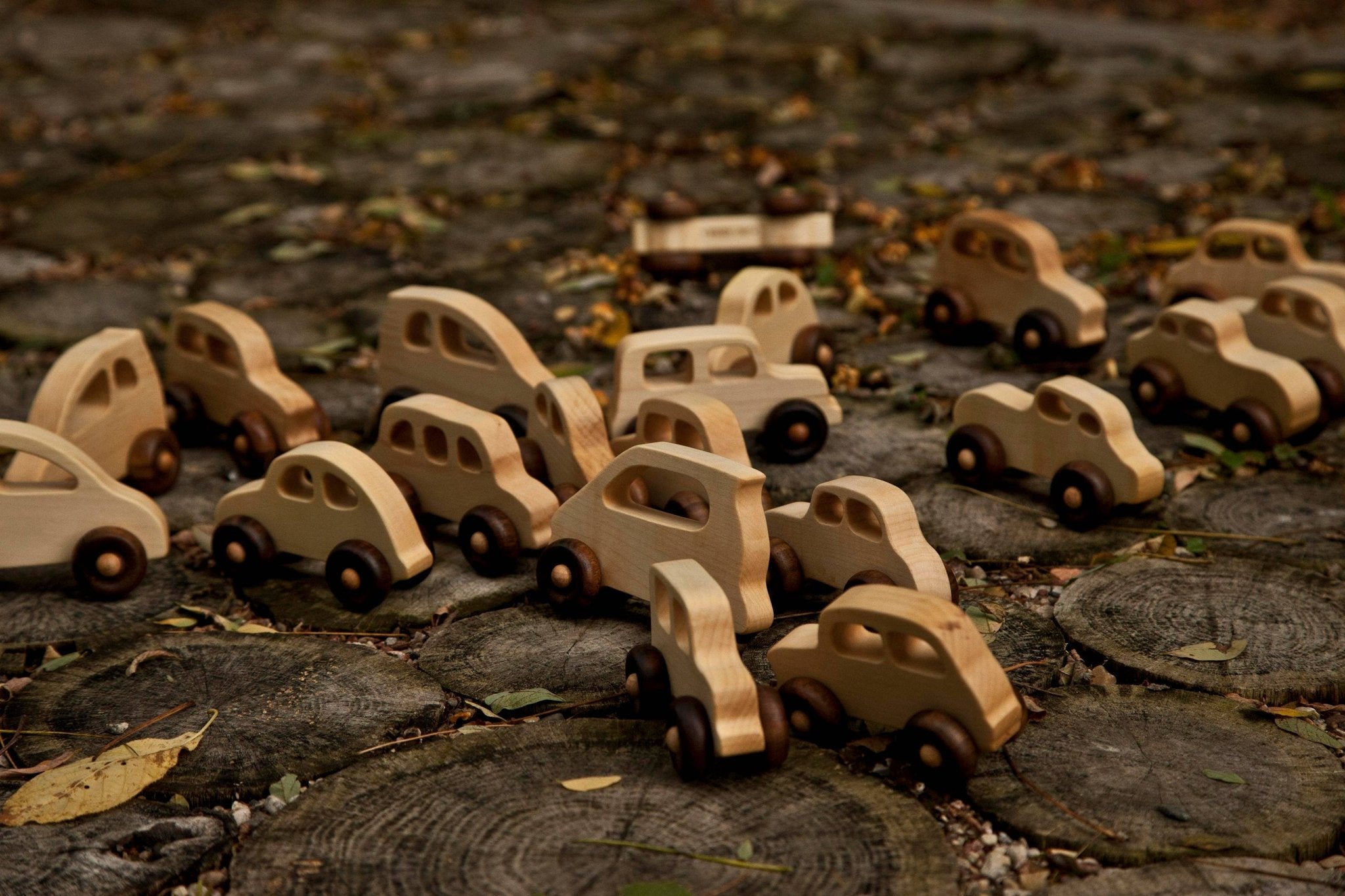 30s Eco - Friendly Wooden Toy Car for Babies - Snedkerværktøj