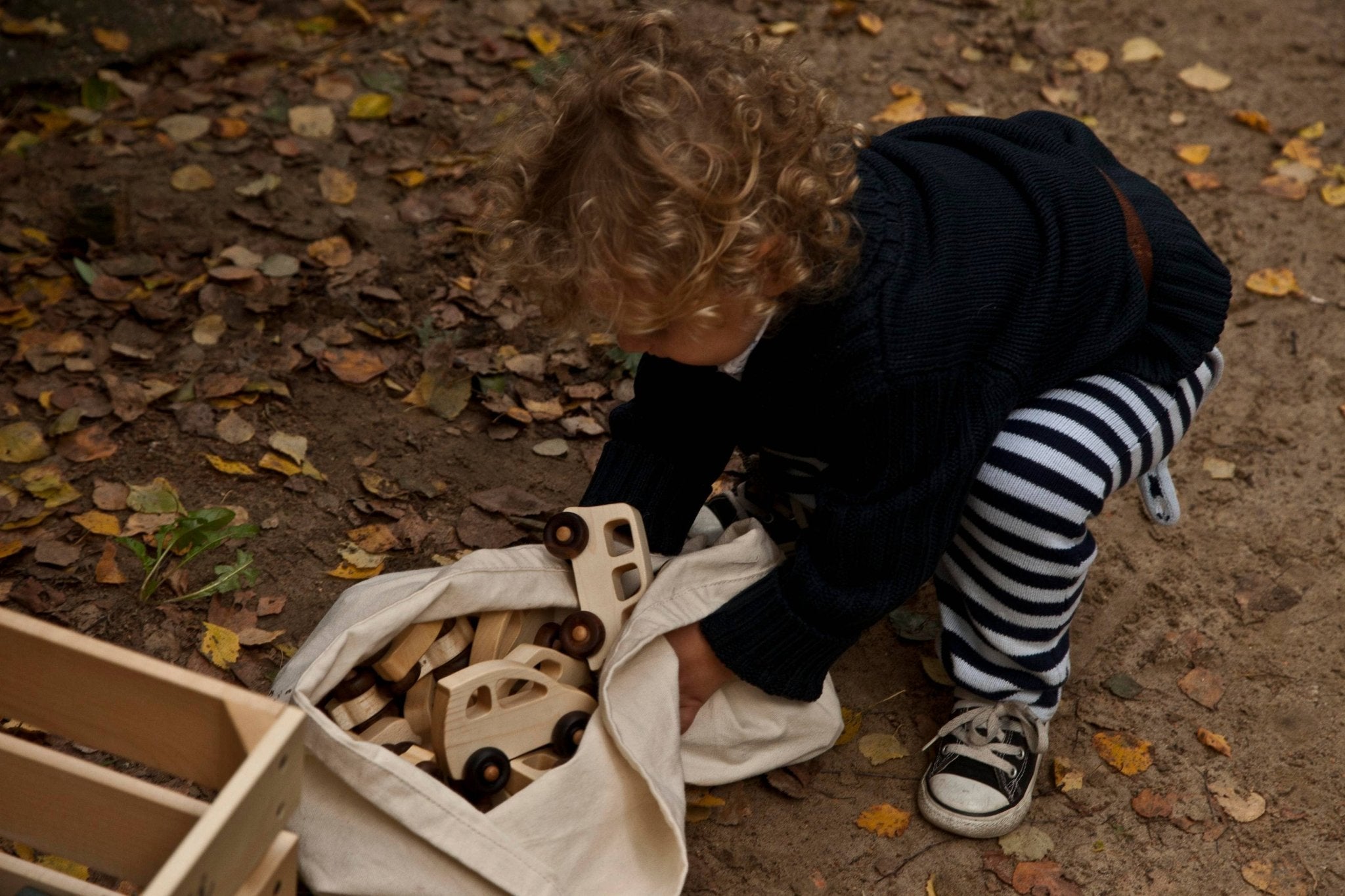 30s Eco - Friendly Wooden Toy Car for Babies - Snedkerværktøj